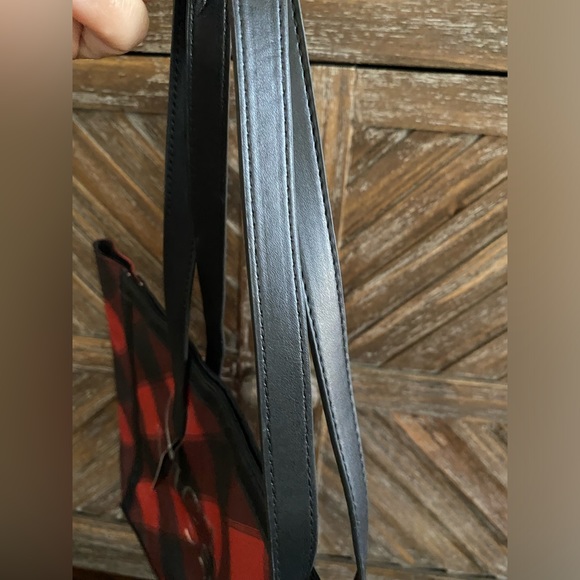 Victoria’s Secret Christmas Holiday Exclusive Sturdy Seasonal Tote Bag Red Black - Picture 8 of 9